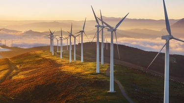 Se trata de garantizar un suministro eléctrico fiable, con bajas emisiones y sostenibilidad, en un escenario de tensión geopolítica y transición energética.
