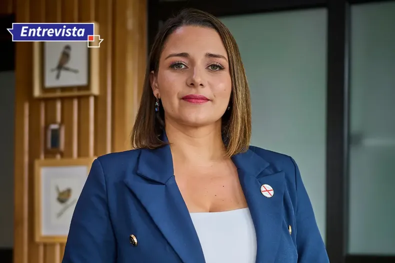 24808 carla atmann 20251026 212737 0000.webp