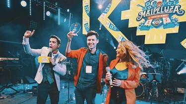 Maipeluza 2018: Cathy Barriga premia a su propio hijo por cantar la canción oficial en multitudinaria fonda