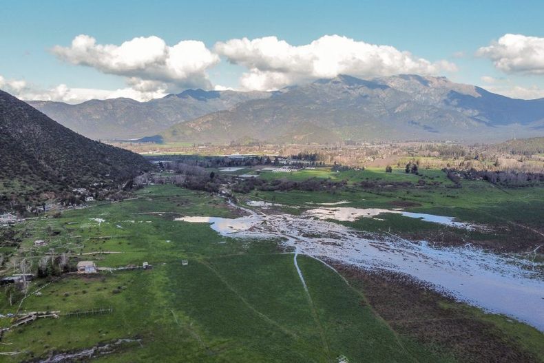 Laguna de Aculeo y alrededores scaled e1708528832313.jpeg