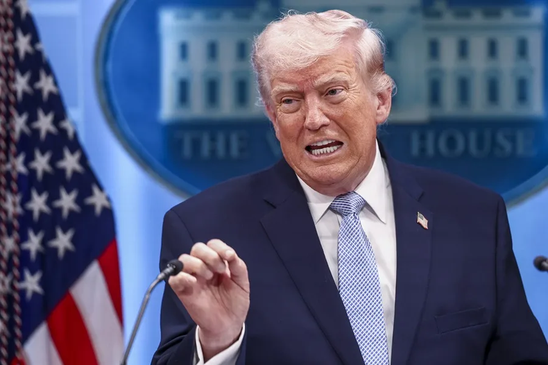 Donald Trump amenaza a Irán - Agencia EFE