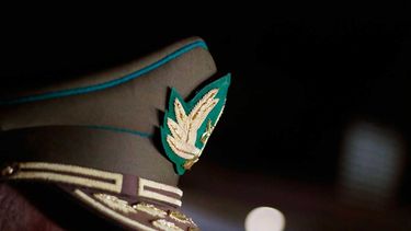 Trece carabineros son detenidos por cohecho, apremios, hurto y otros delitos en Santiago