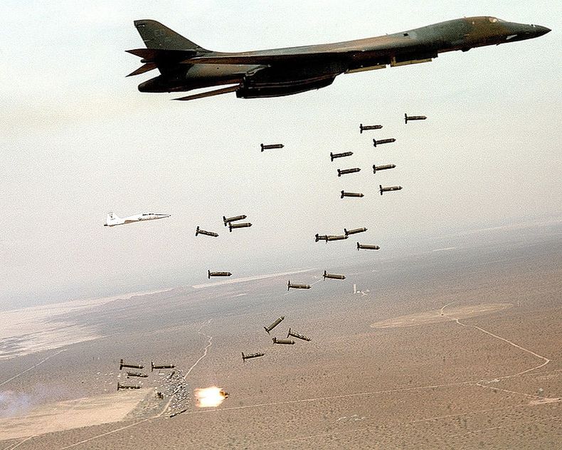bomba de racimo.jpg