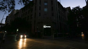 Habrá cortes de luz en 6 comunas de Santiago - Agencia Uno