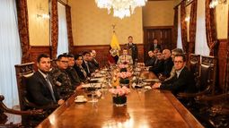 Ecuador: Suben a 178 trabajadores retenidos en motines en 7 cárceles tras conflicto interno