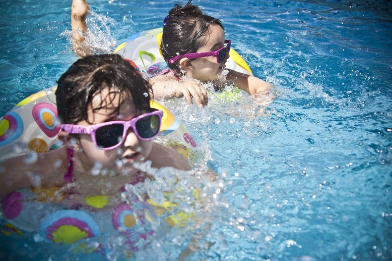 sunglasses 1284419_1920.jpg
