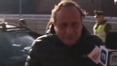 Abogado UDI y querellante contra Jadue es multado por conducir Jaguar con documentos vencidos desde 2012