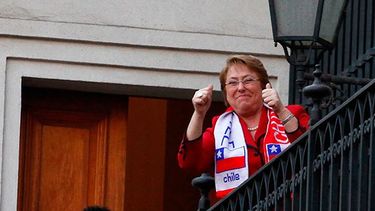 REDES| Presidenta encargada de Chile: El hashtag #QueVuelvaBachelet es viral y se llena de críticas en contra del gobierno de Piñera
