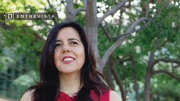 Confianza, colaboración e innovación: Autora explica beneficios de liderar desde lo femenino