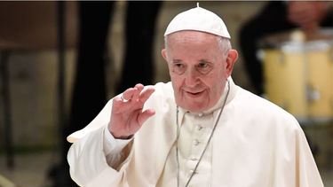 Por problemas respiratorios el papa Francisco es llevado al hospital romano