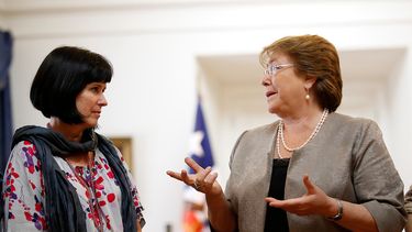Roxana Pey, ex rectora de U. de Aysén, dice que sí es posible condonar las deudas del CAE y entrega propuesta
