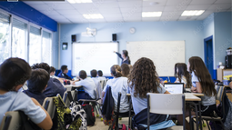 Déficit de docentes: Otra causa en educación urgente de atender