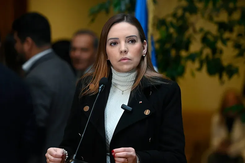 21861 a uno 1669976.webp