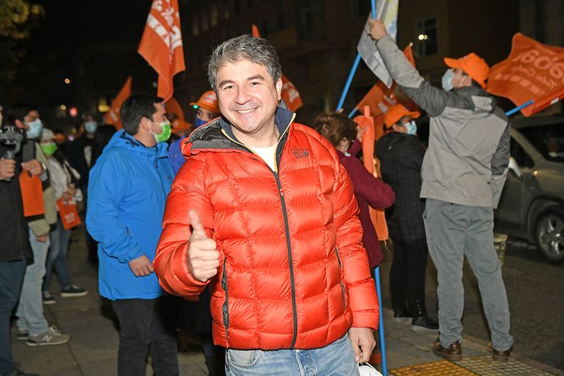 4154 a uno 1277662.jpg