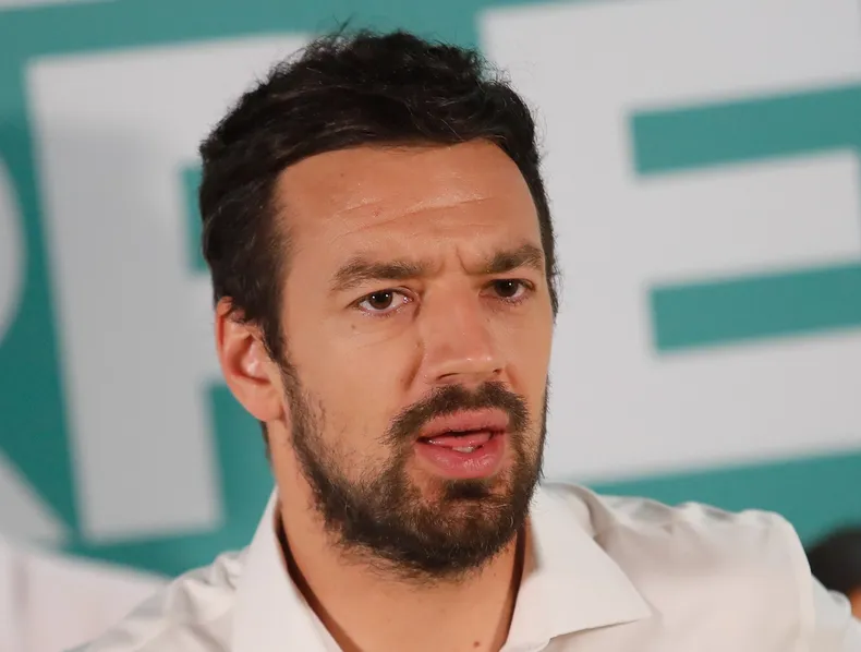 15338 vodanovic molesto.webp