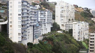 Socavón en Dunas de Concón: Académico advierte sobre efectos del próximo temporal