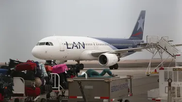 Aeropuerto de Santiago es evacuado: Pasajero dio aviso de bomba y se activó gran protocolo