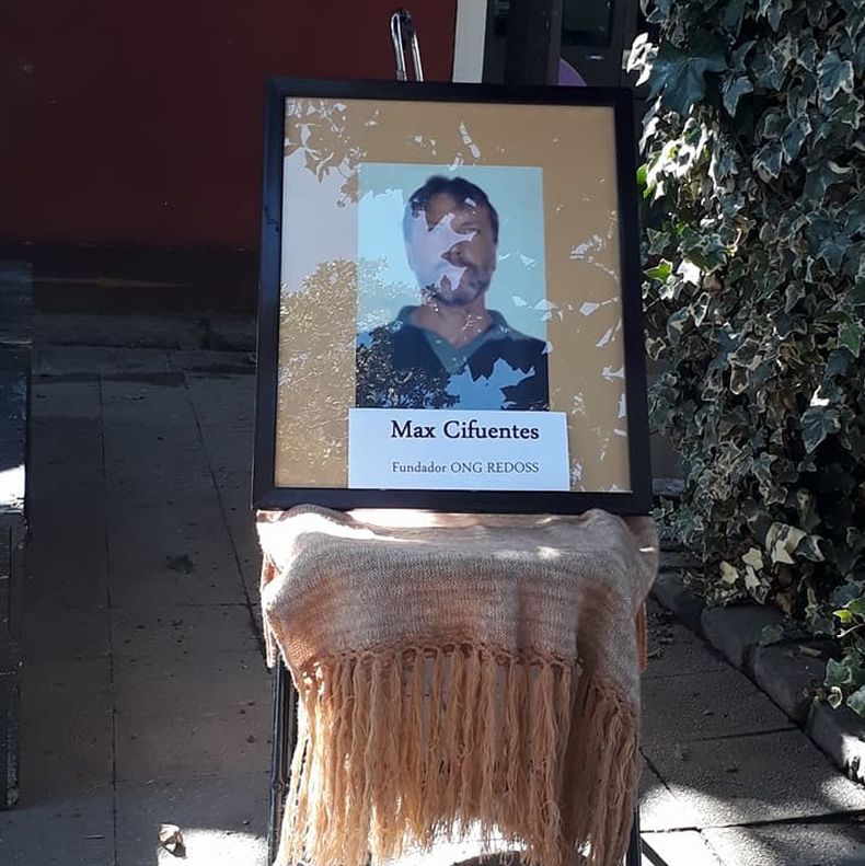 Max Cifuentes libro 2.jpg