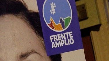 En menos de un año debilitaron la FECh y la Feusach: JJCC dispara contra el Frente Amplio por dañar al movimiento estudiantil