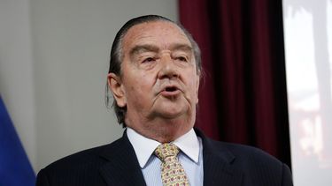 Condenado Cristián Labbé y diputada Camila Flores asisten a acto del pinochetismo