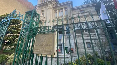 Trabajador viajó 11 días a Colombia mientras estaba con licencia médica y lo echaron: Intentó apelar pero perdió en tribunales