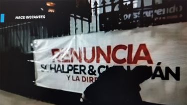 Rebelión en RN: La historia tras el letrero que exigía renuncia de Chahuán y Schalper