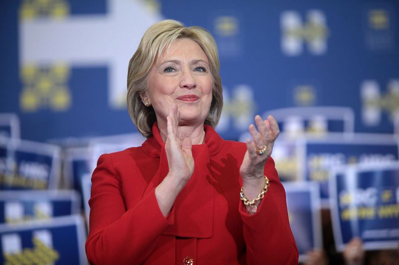 Hillary_Clinton_24634300275.jpg