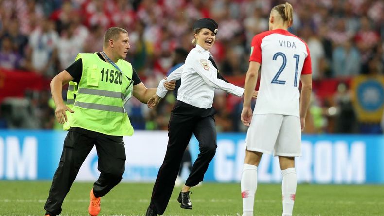skynews pussy riot world cup_4362944.jpg