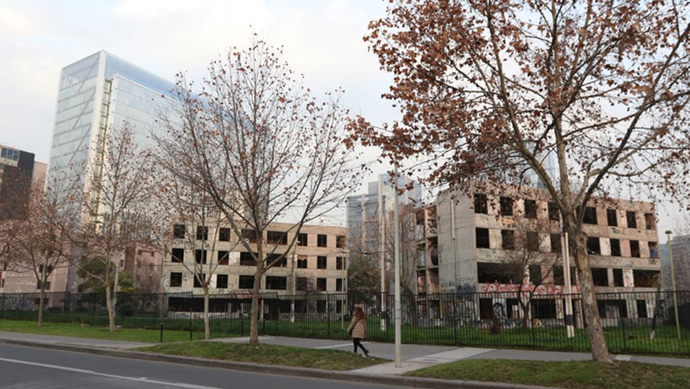 Diputados presentan recurso de protección para evitar demolición de Monumento Histórico Villa San Luis en Las Condes