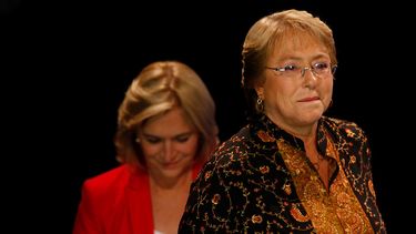 Cadem: Bachelet sería carta más competitiva contra Matthei en segunda vuelta presidencial