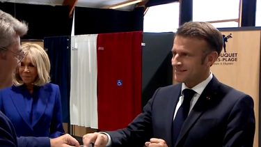 Sondeos: Izquierda logra mayoría simple en elecciones francesas