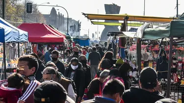 Feria libre pierde litigio con vecinos por bloqueos de acceso y retiro de basura: Con fallo logran liberar el tránsito