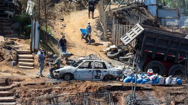 El Desconcierto | lagos weber y afectados de mega incendia estado no debiera permitir que se queden en sitios irregulares.jpg
