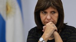 La policía argentina podrá pedir el DNI en los trenes por decisión de Patricia Bullrich