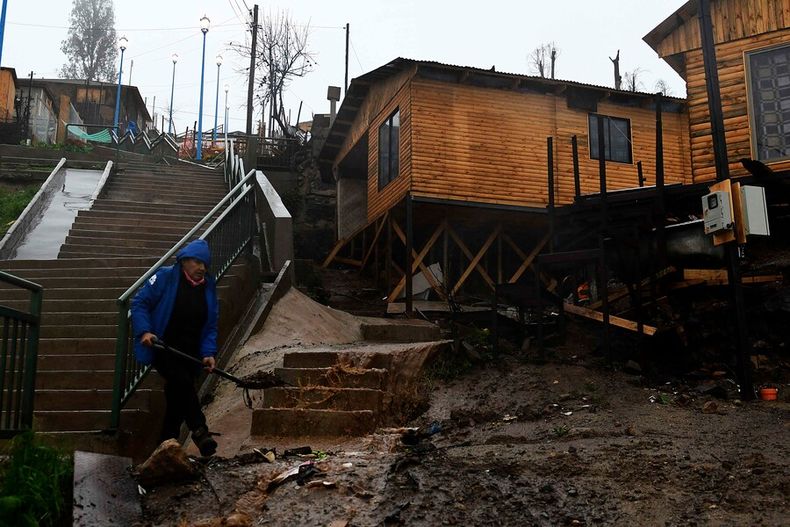 estar vacunado y evitar alimentos en descomposicion aminoran efectos salubres ante emergencias.jpg
