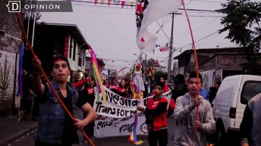 El Desconcierto | 25047 jovenes celebrando un aniversario en la poblacion la victori.webp