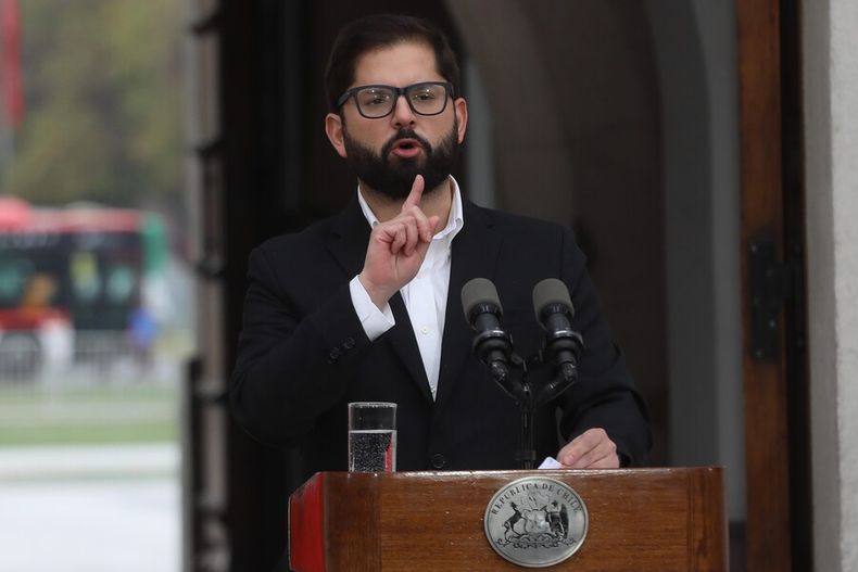 Gabriel Boric 18 de octubre .jpg