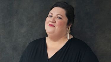 Autora de libro sobre la “gordofobia” en Francia: “Me culpaba por ser gorda”