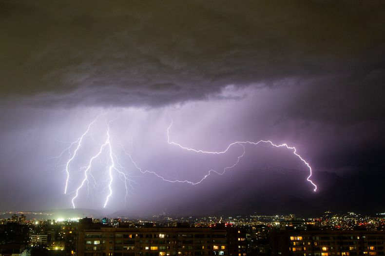Tormentas eléctricas causaron incendio en Yungay