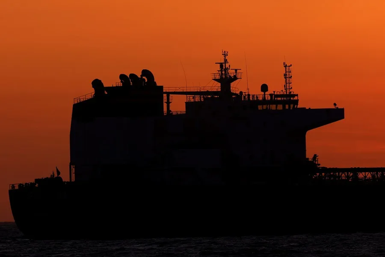 Estados Unidos y Donald Trump mantienen el bloque sobre el Estrecho de Ormuz - Agencia EFE