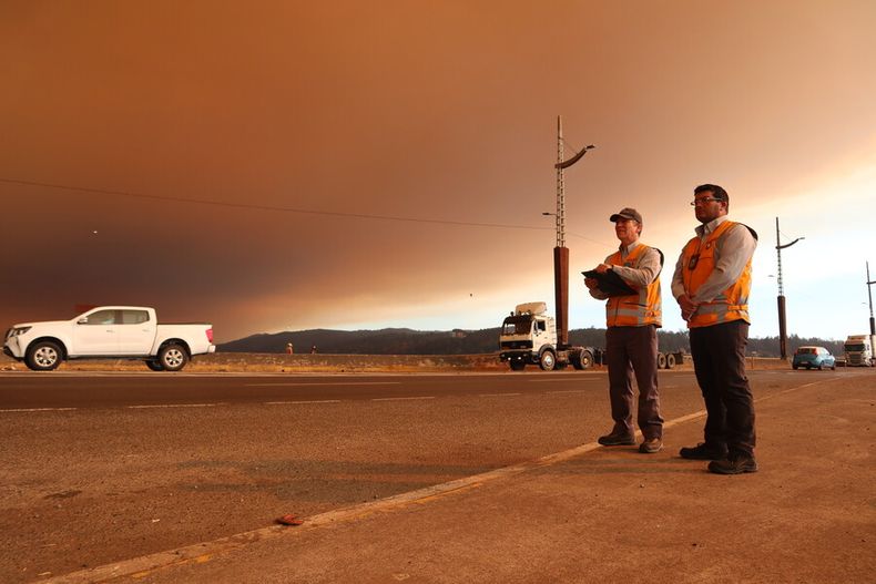 Incendio en ruta de la madera.jpg