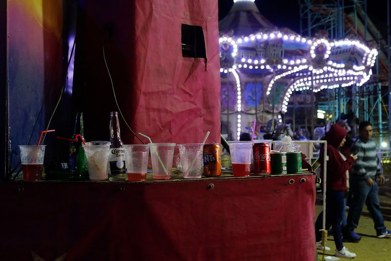 4523 basura fondas.jpg