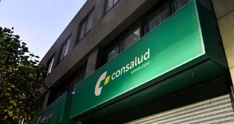 isapre debera pagarle 30 millones de indemnizacion a madre y a su hijo suprema confirmo incumplimiento en subsidio maternal.webp