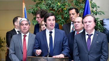 El Desconcierto | Parlamentarios de Chilevamos.jpg