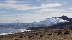 Nueva ley acelera restricciones para proyectos en zonas saturadas por contaminación