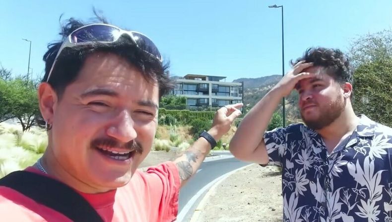 04 164325_8mhw_YouTuber peruano cuicos Chile YT 880x500 1.jpeg