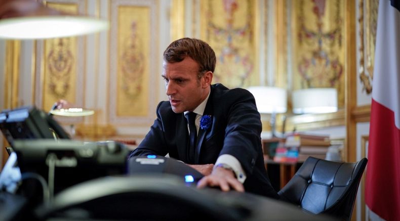 MACRON.jpg