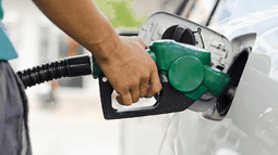 Gigantes petroleros obtienen ganancias récord gracias al alza de precios