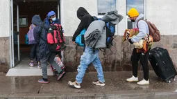 Casi 90% de chilenos cree que hay exceso de migrantes en el país: Cifra subió 10%