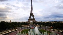 Francia: Cientos de candidatos renuncian para evitar mayoría de ultraderecha en 2ª vuelta